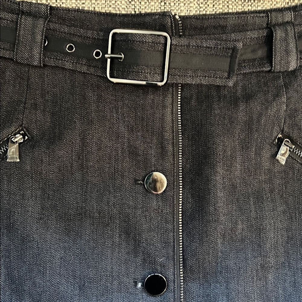 WORTH Black Denim Biker Button/Zipper front Jean Skirt NWOT Size 12 - Picture 2 of 9